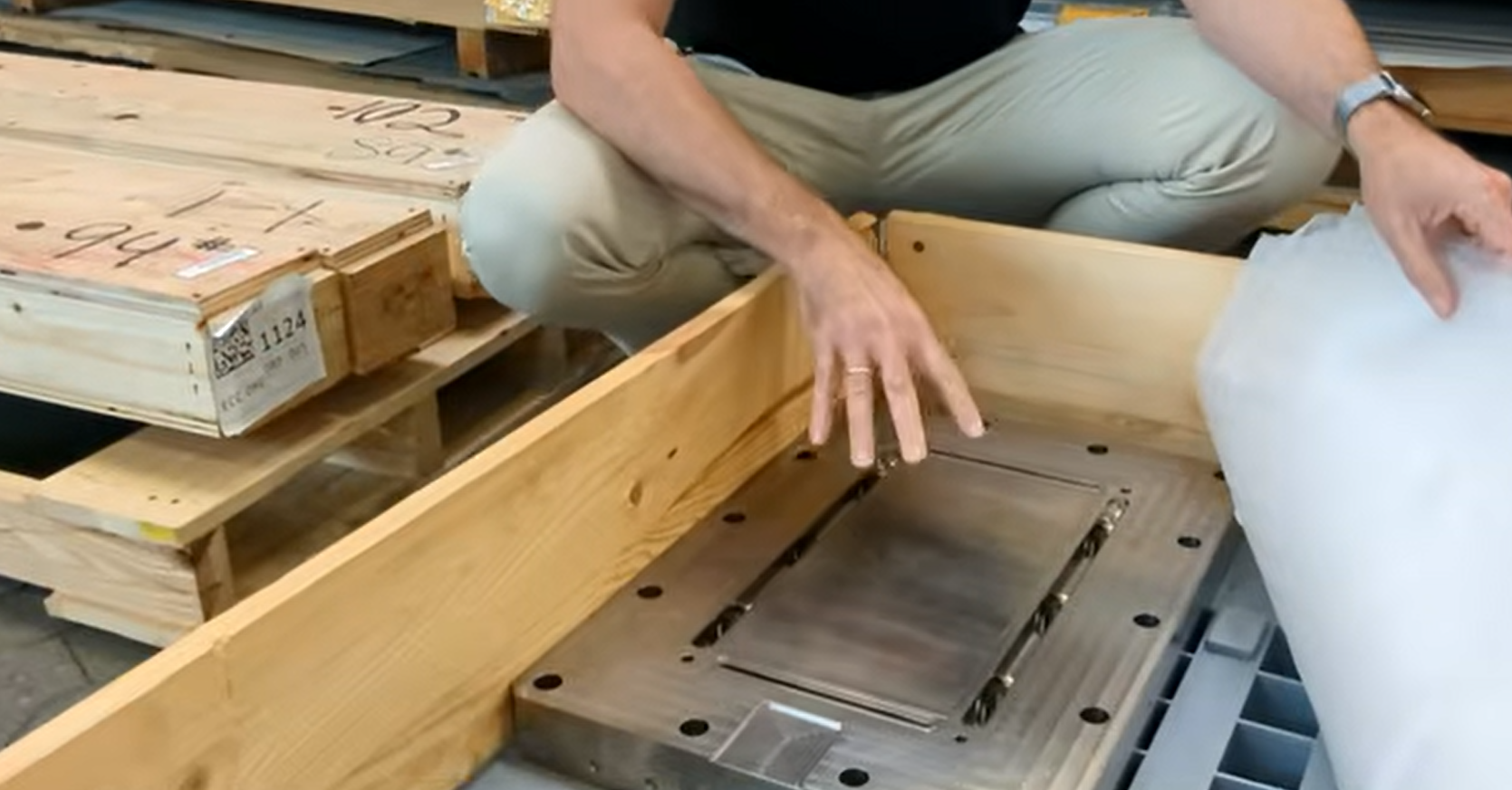 Titanium Bipolar Plates for Hydrogen Electrolyzers | HWN Titan